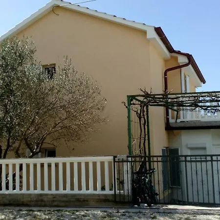 Apartment Marica Markovic *