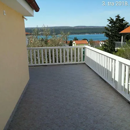 Marica Markovic Apartment Gornji Karin
